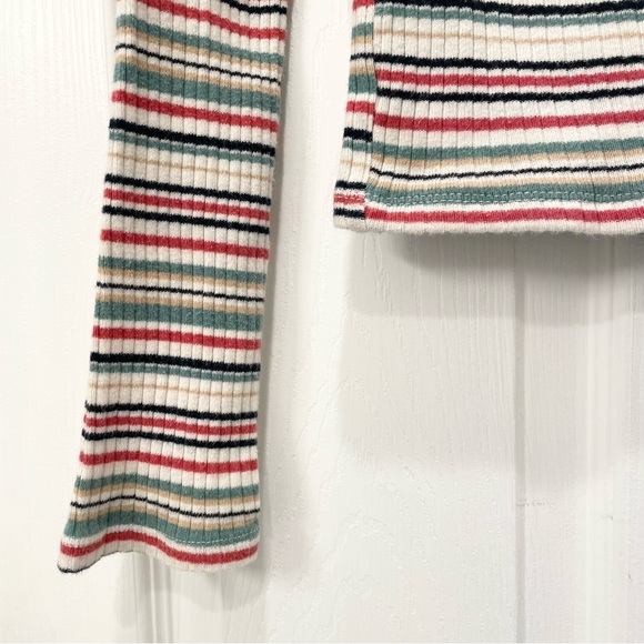 Urban Outfitters Striped Wrap Crop Top - Picture 5 of 11